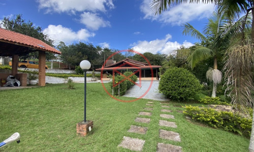 Chacara em Condominio Próximo do Centro!!