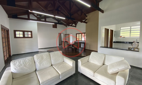 Chacara em Condominio Próximo do Centro!!