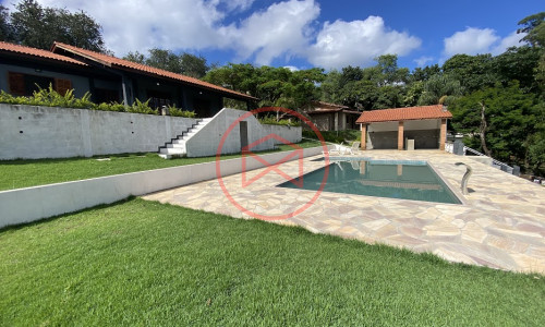 Chacara em Condominio Próximo do Centro!!