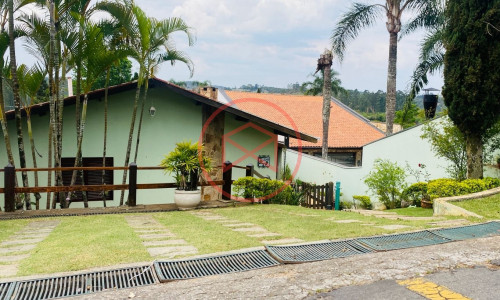 Chácara em Condomínio, antes do Centro de Ibiúna