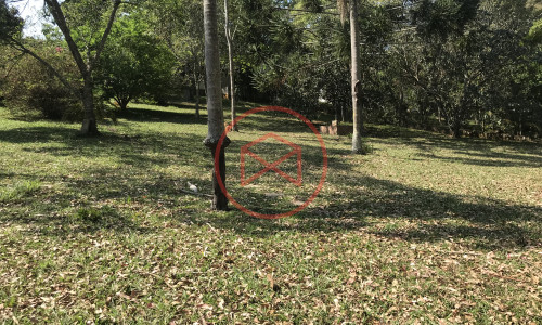 Chácara em Condomínio Antes do Centro!!