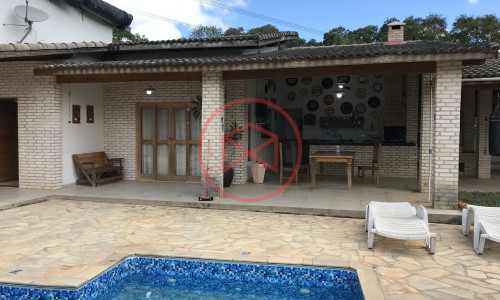 Chácara em Condomínio Antes do Centro!!