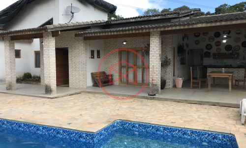 Chácara em Condomínio Antes do Centro!!