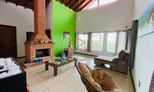 Chácara em Condomínio Antes do Centro!!