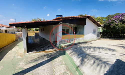 Chácara em Condomínio Fechado com acesso à Represa