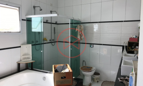 Mansão em Condomínio no Centro de Ibiúna!!