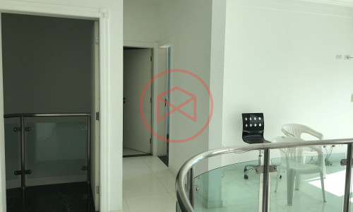 Mansão em Condomínio no Centro de Ibiúna!!