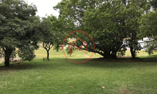 Chácara Pé N'agua em Condominio Fechado