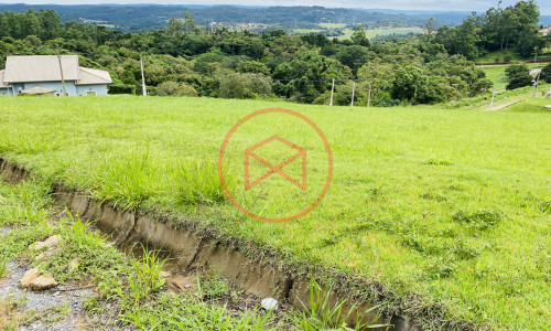 Lote em Condomínio Fechado em Ibiúna
