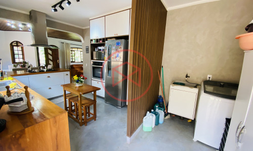 Chácara em Condomínio no Centro de Ibiúna!!