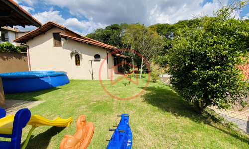 Chácara em Condomínio no Centro de Ibiúna!!