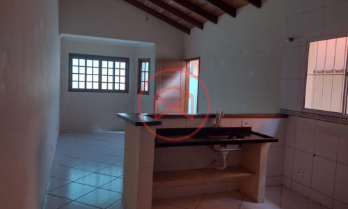 Casa Próximo ao Centro de Ibiúna!!