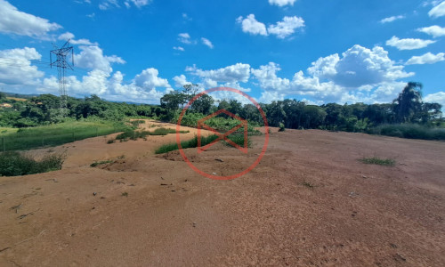 Lote em Ibiúna antes do Centro da cidade!