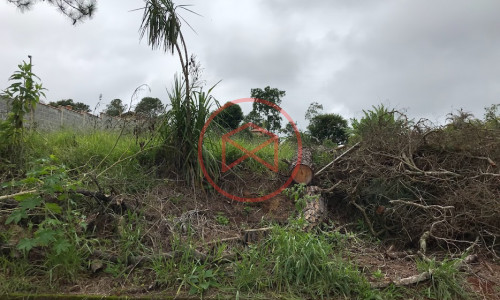 Lote em Condomínio Fechado!!