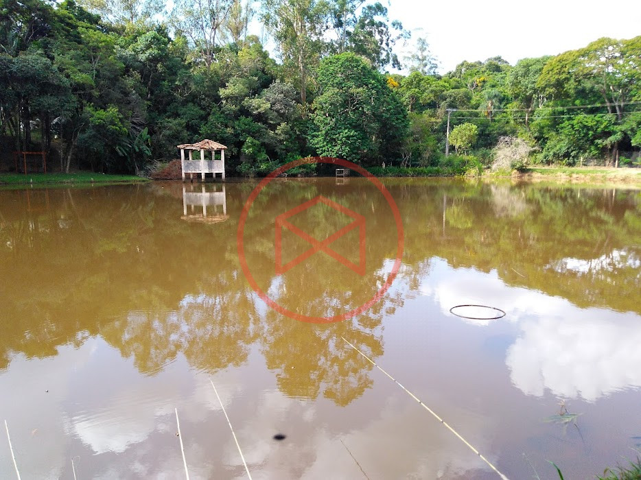 Chácara em Condomínio Próximo do Centro de Ibiúna!!