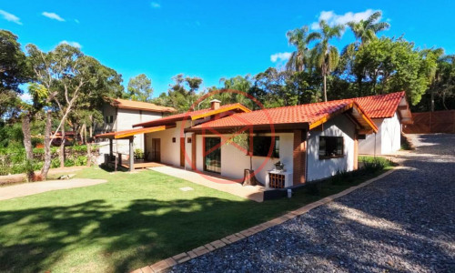 Chácara em Condomínio Fechado!!