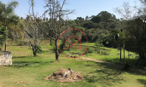 Chácara em Ibiúna local Nobre!