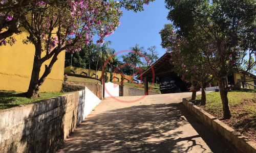 Chácara antes do centro de Ibiúna!!