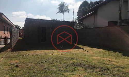 Casa em Condomínio Fechado Antes do Centro de Ibiúna!!