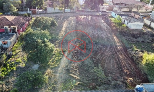Terreno antes do centro de Ibiúna!