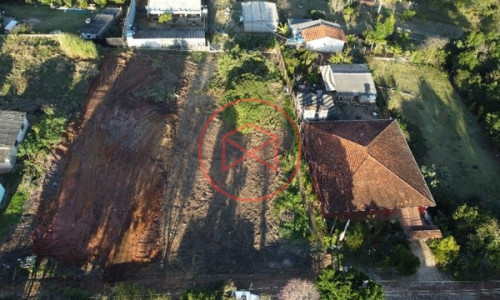 Terreno antes do centro de Ibiúna!