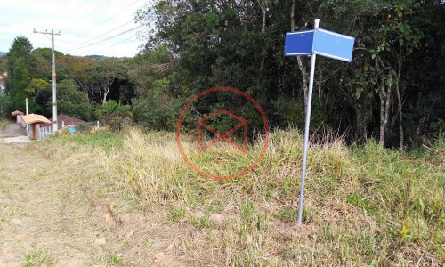 Terreno em Condomínio Fechado Próximo ao centro de Ibiúna