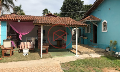 Chácara em Condomínio Fechado Antes do Centro de Ibiúna!!