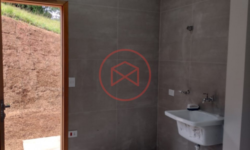 Chácara em Condomínio Fechado em Ibiúna!!