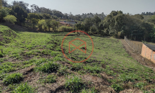 Terreno próximo do centro de Ibiuna!!