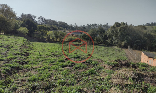 Terreno próximo do centro de Ibiuna!!