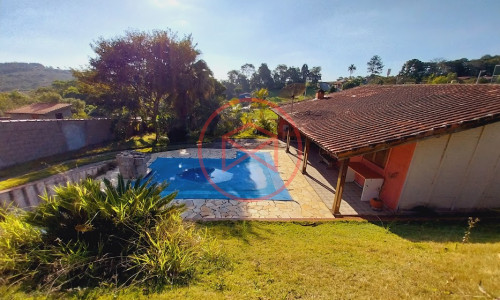 Chácara em Condomínio Fechado em Ibiúna!!