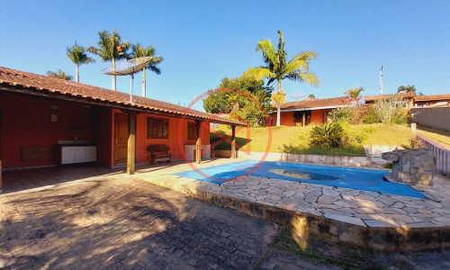 Chácara em Condomínio Fechado em Ibiúna!!