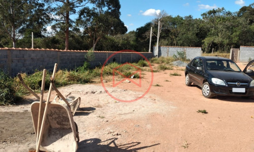 Terreno próximo do centro de Ibiúna