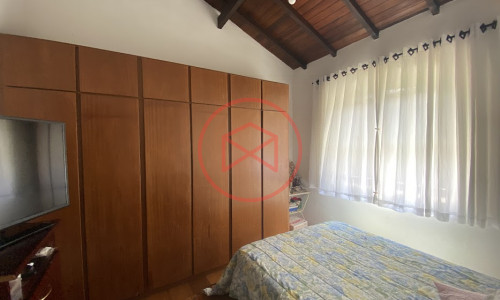 Chácara em Condomínio Fechado no centro de Ibiúna!!