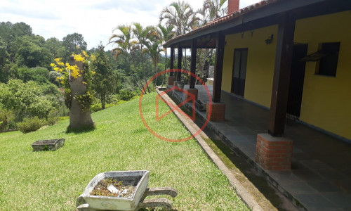 Chácara com 15.000 mts em Ibiúna!