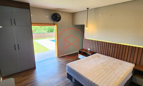 Chácara em Condomínio Próximo do Centro!!