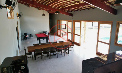 Chácara em Condomínio Próximo do Centro!!