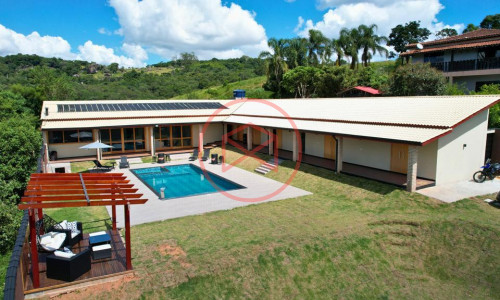 Chácara em Condomínio Próximo do Centro!!