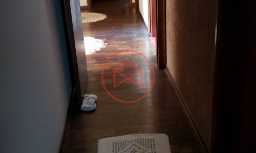 Casa no Centro de Ibiúna!