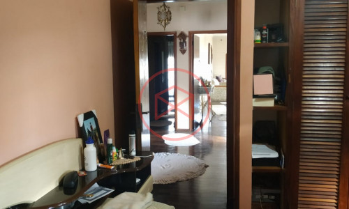 Casa no Centro de Ibiúna!