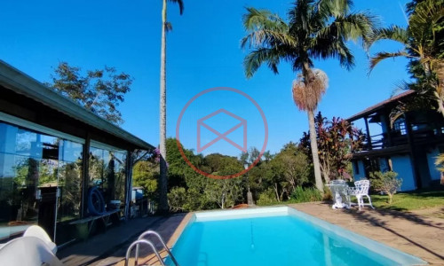 Chácara com 3.000 mts antes do centro de Ibiúna!