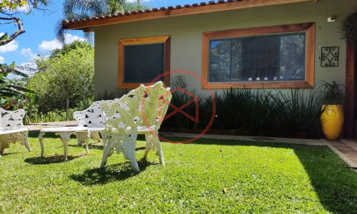 Chácara com 3.000 mts antes do centro de Ibiúna!