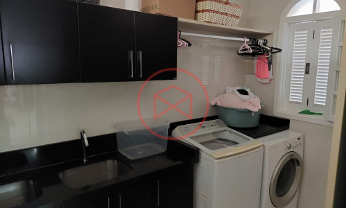 Chácara com 5.000 mts antes do Centro de Ibiúna