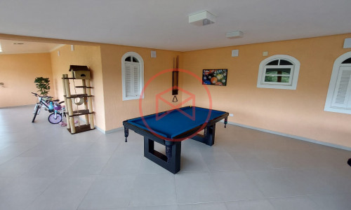 Chácara com 5.000 mts antes do Centro de Ibiúna