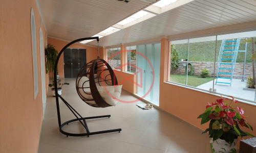 Chácara com 5.000 mts antes do Centro de Ibiúna