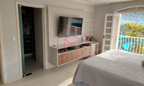 Chácara com 5.000 mts antes do Centro de Ibiúna