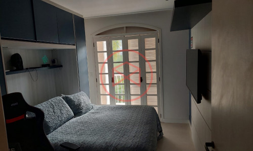 Chácara com 5.000 mts antes do Centro de Ibiúna