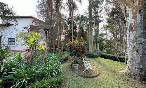 Chácara em Condomínio Antes do Centro de Ibiúna!!