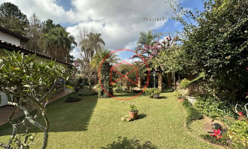 Chácara em Condomínio Antes do Centro de Ibiúna!!