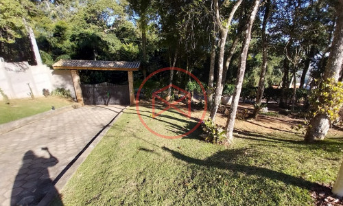 Chácara em Condomínio Fechado em Ibiúna!!